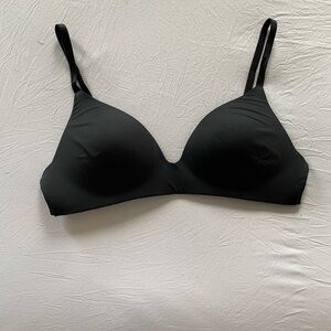 Victorias Secret Wireless Push-up Bra